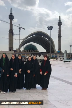 بازدید دانشجومعلمان از نمایشگاه کتاب 2