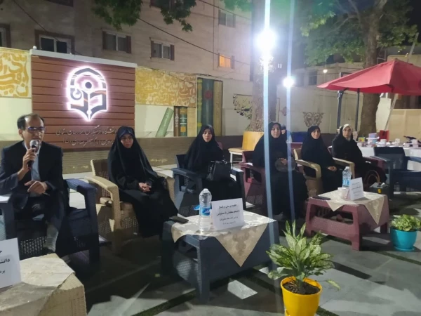 برگزاری جلسه پرسش و پاسخ مسئولین پردیس امام جعفرصادق (ع) با دانشجومعلمان به مناسبت هفته سراهای دانشجویی 2