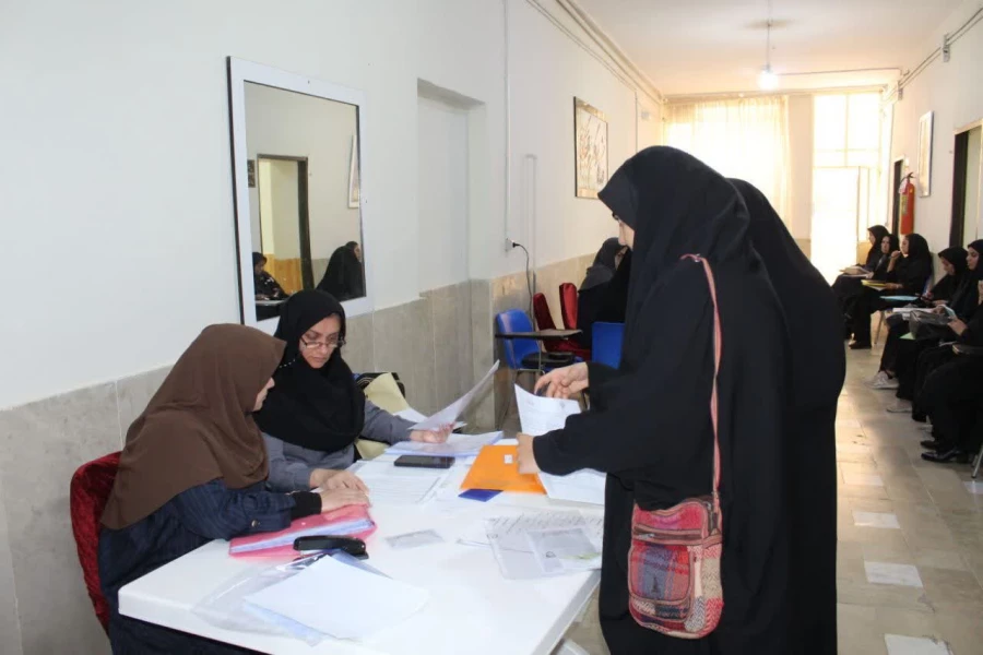 ثبت نام حضوری و استقبال از دانشجومعلمان    جدیدالورود مهر ۱۴۰۴ پردیس امام جعفرصادق (ع) خراسان شمالی همزمان با آغاز هفته ی دفاع مقدس 8