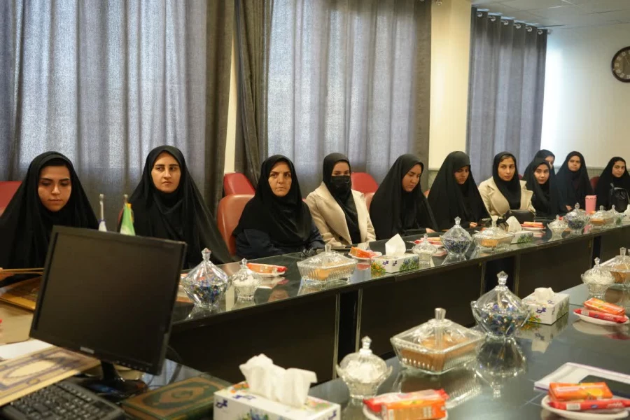 تجلیل از دانشجومعلمان فعال شاهد و ایثارگر دانشگاه فرهنگیان خراسان شمالی 3